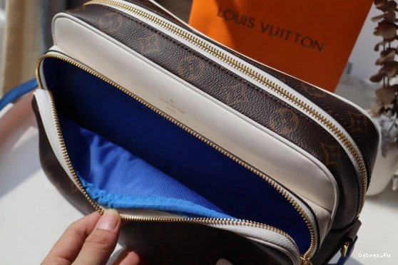 MESSENGER LOUIS VUITTON NIL LVXNBA 0212